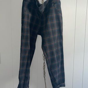 Stretchy slacks